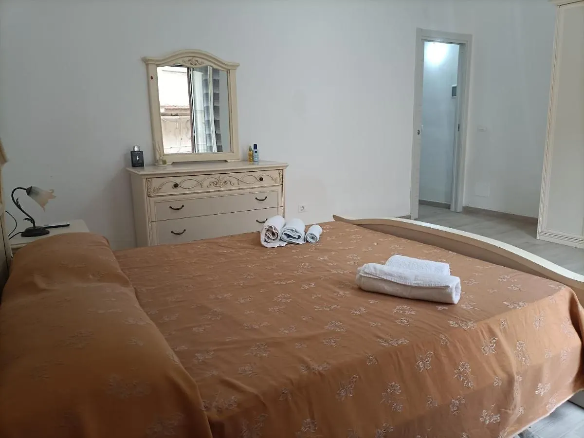 Guest house Acqua E Sole Montallegro-Bovo Marina Italy